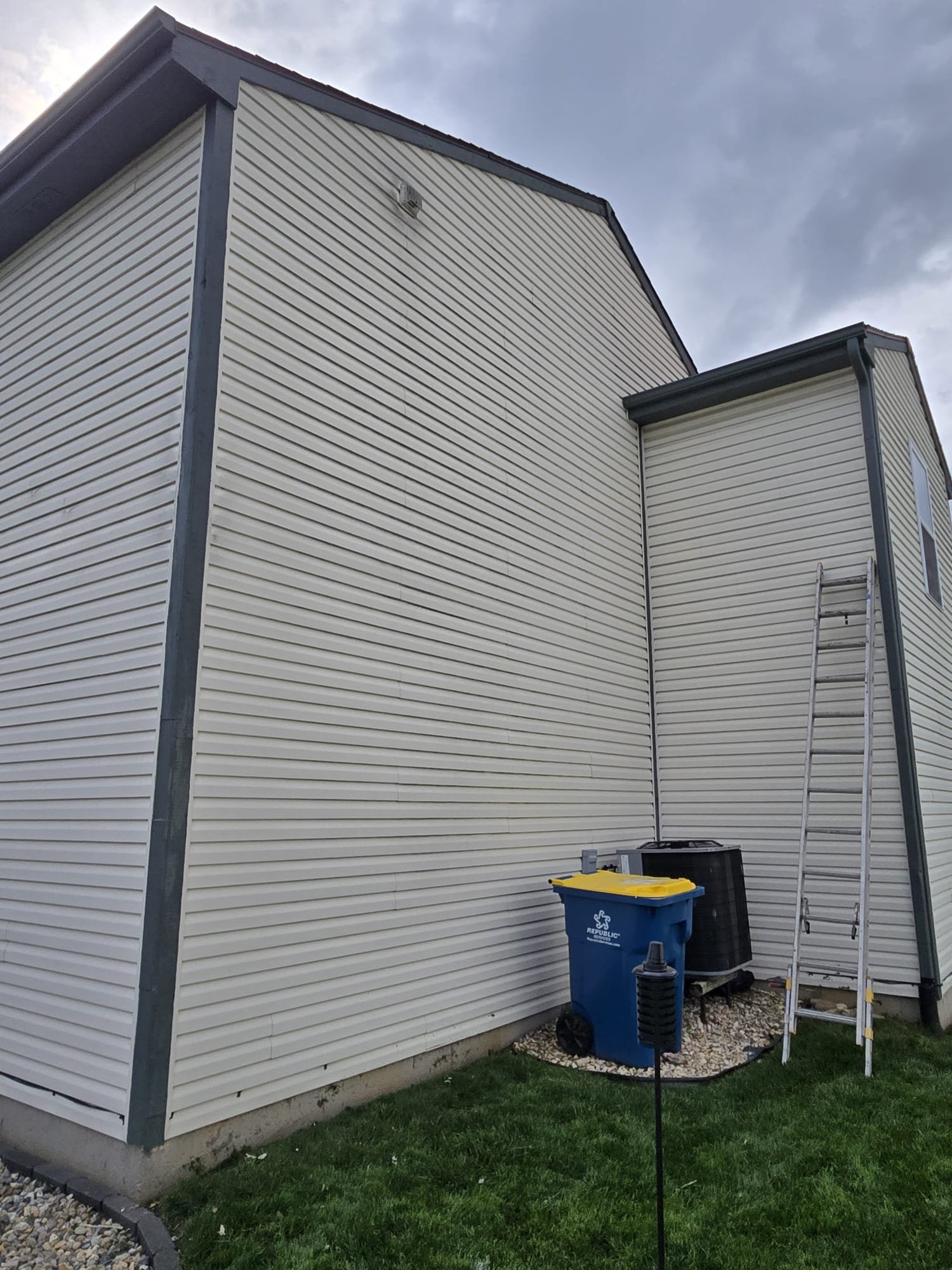 outside clean and paint job done Homerix Inc Westfield Indiana