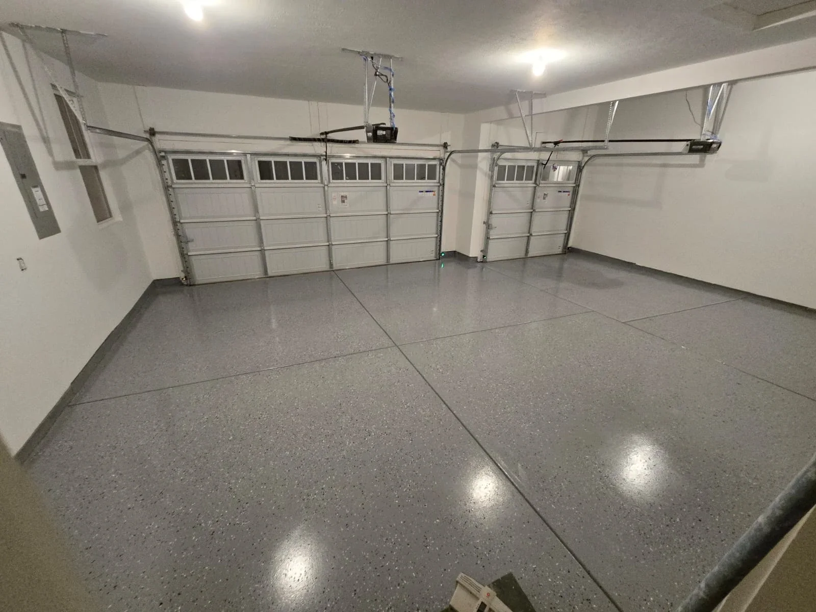 Midnight black epoxy garage floor coating Indiana — Homerix Inc — project photo 2